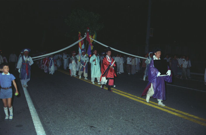 1983_단오장 영신행차002.jpg
